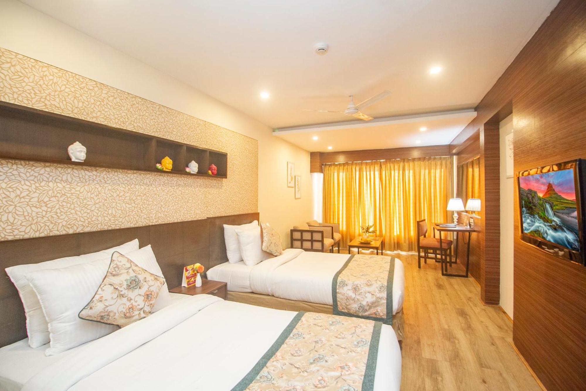Hotel Amritara Surya, Mcleodganj, Dharamshala Esterno foto