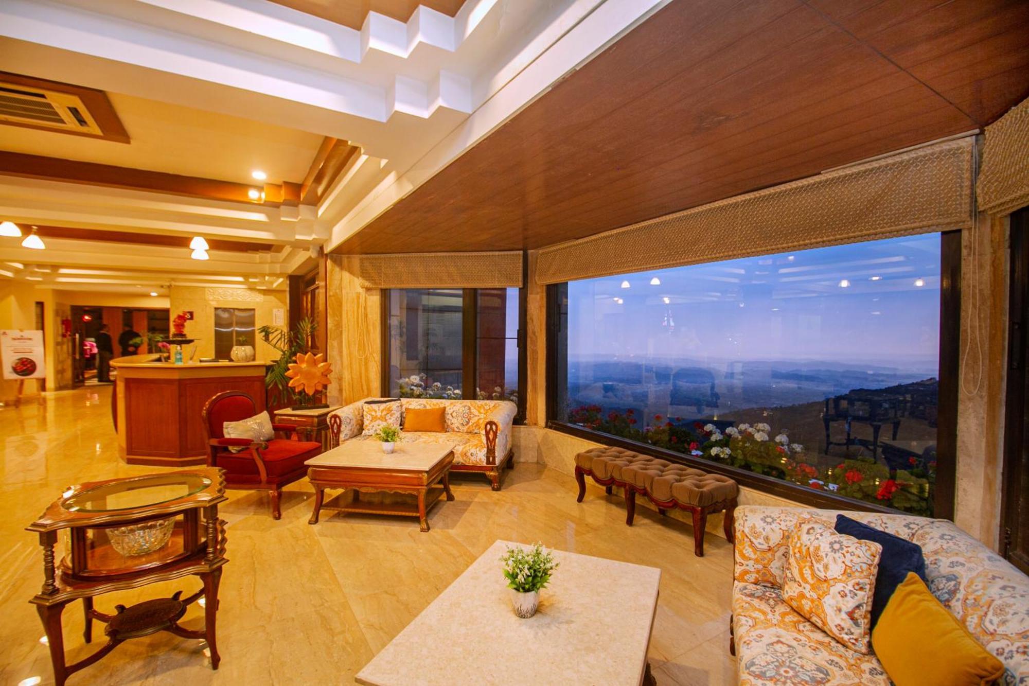 Hotel Amritara Surya, Mcleodganj, Dharamshala Esterno foto