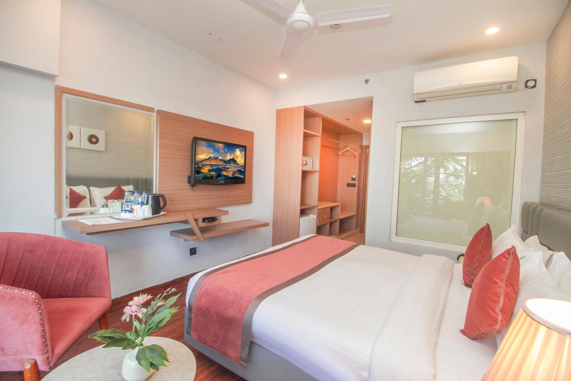 Hotel Amritara Surya, Mcleodganj, Dharamshala Esterno foto