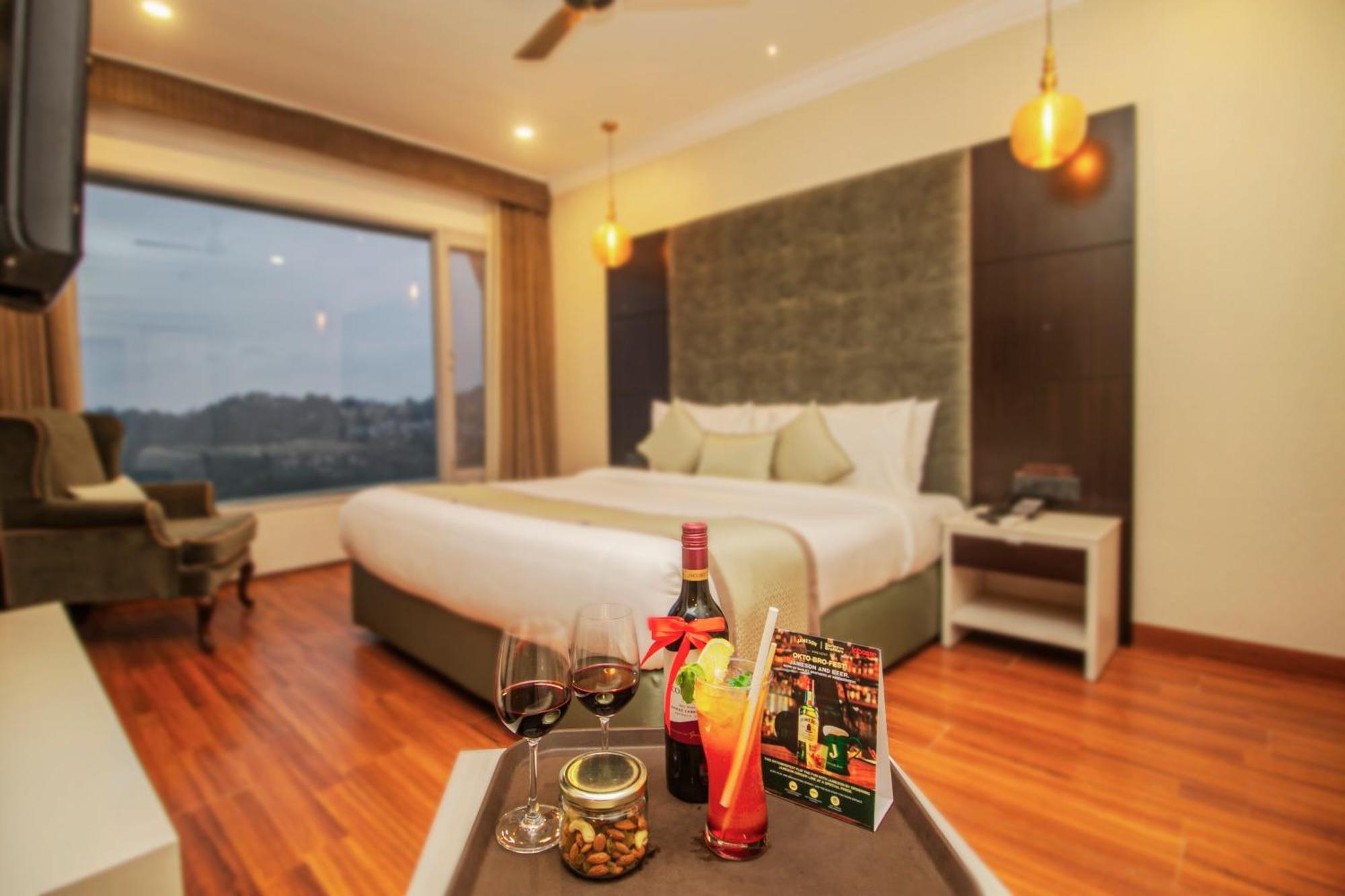 Hotel Amritara Surya, Mcleodganj, Dharamshala Esterno foto
